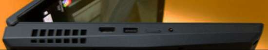 本体左側部。左から.HDMI、USB Type-A 3.1 Gen1、 SIM トレイ(カスタマイズ)、コンボ・ジャック。