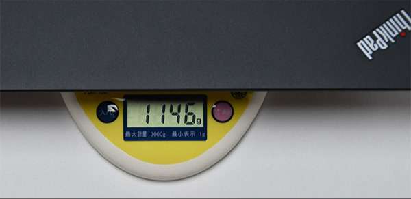 X280重量約1.146kg。（構成により重さは変わる）